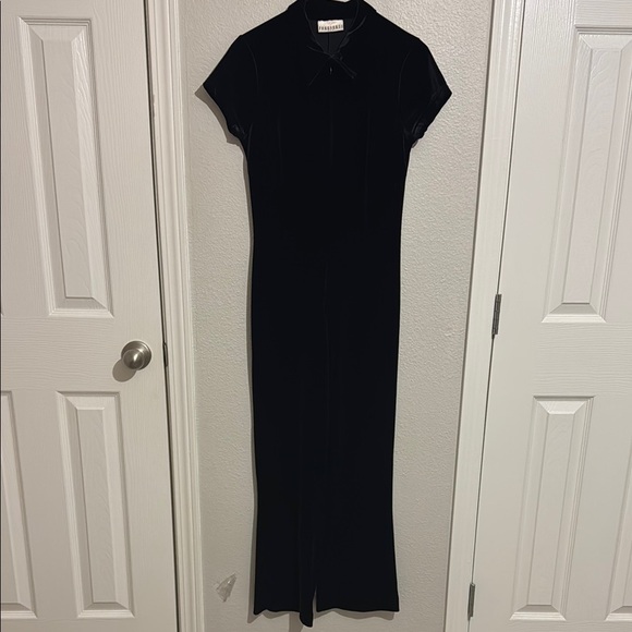 Forever 21 Vintage Elegant Black Velvet Jumpsuit - Picture 1 of 5